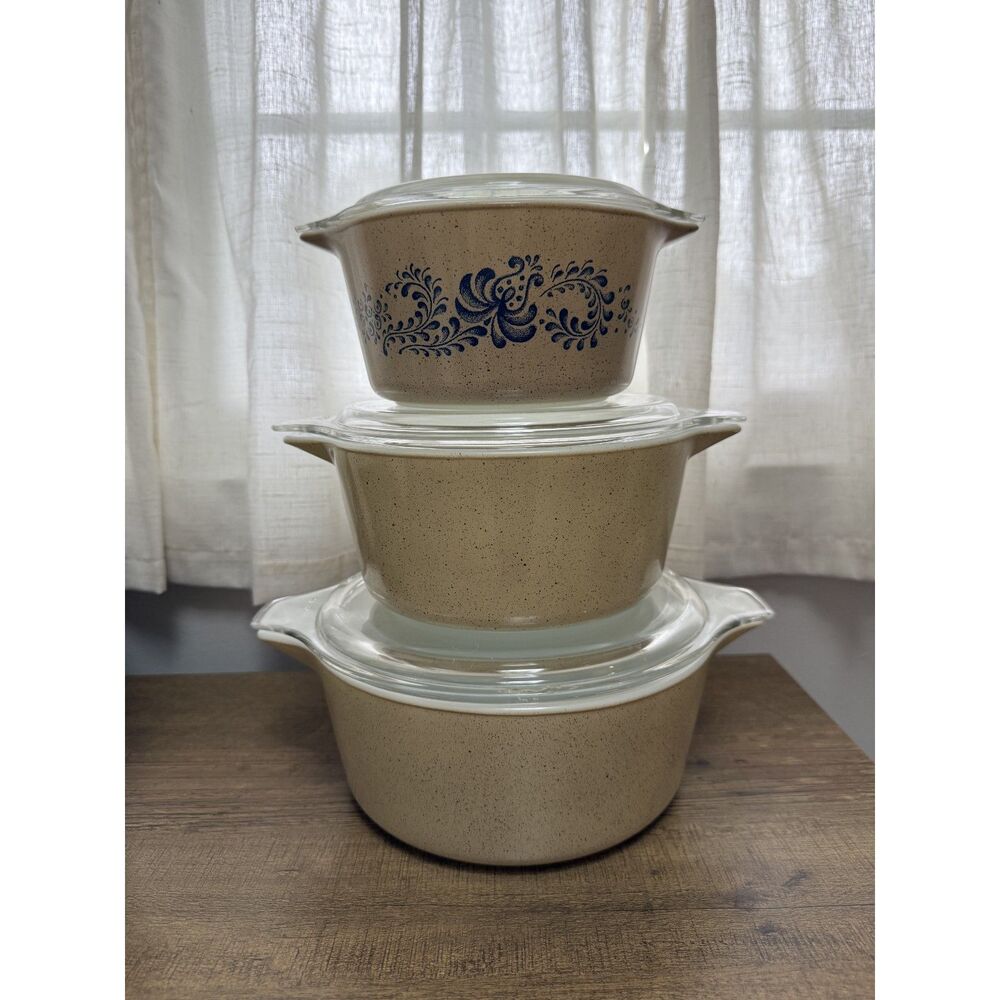 Vintage Pyrex Homestead 3-Piece Casserole Set with Lids (473, 474, 475)